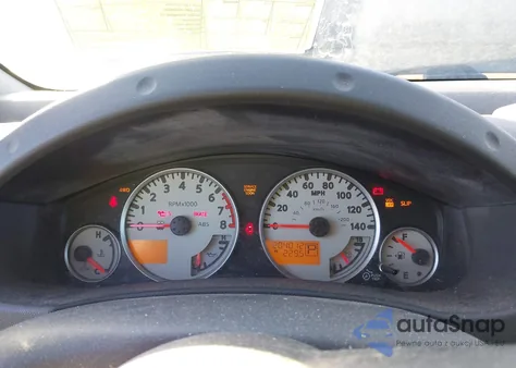 2011 Nissan Frontier Pro-4X z USA, uszkodzony, nr VIN 1N6AD0EV5BC422437